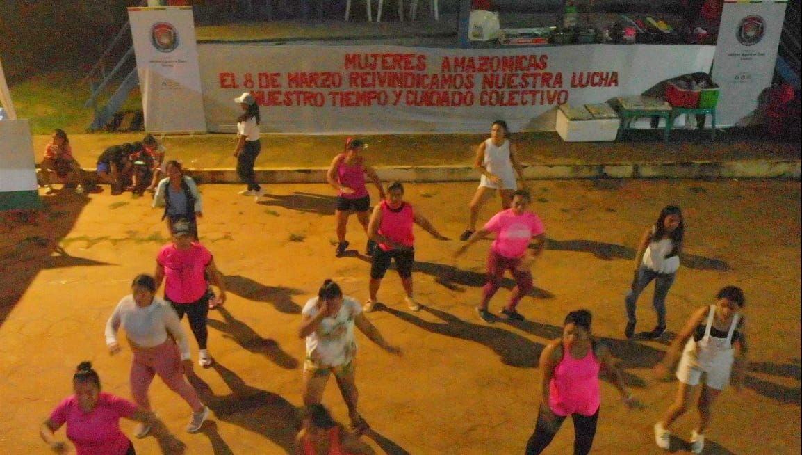 Mujeres integrantes de zumba Fit Club Activate El Sena