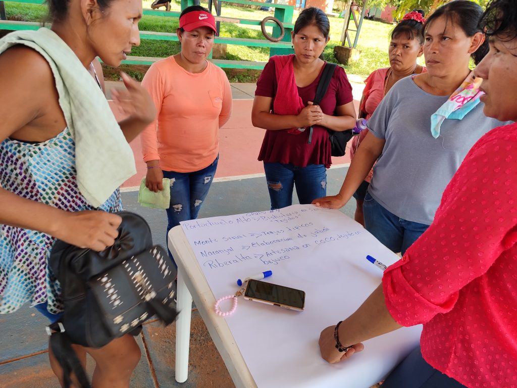Mujeres Amazónicas dialogan sobre las costumbre y tradiciones de sus comunidades, IPDRS 2024
