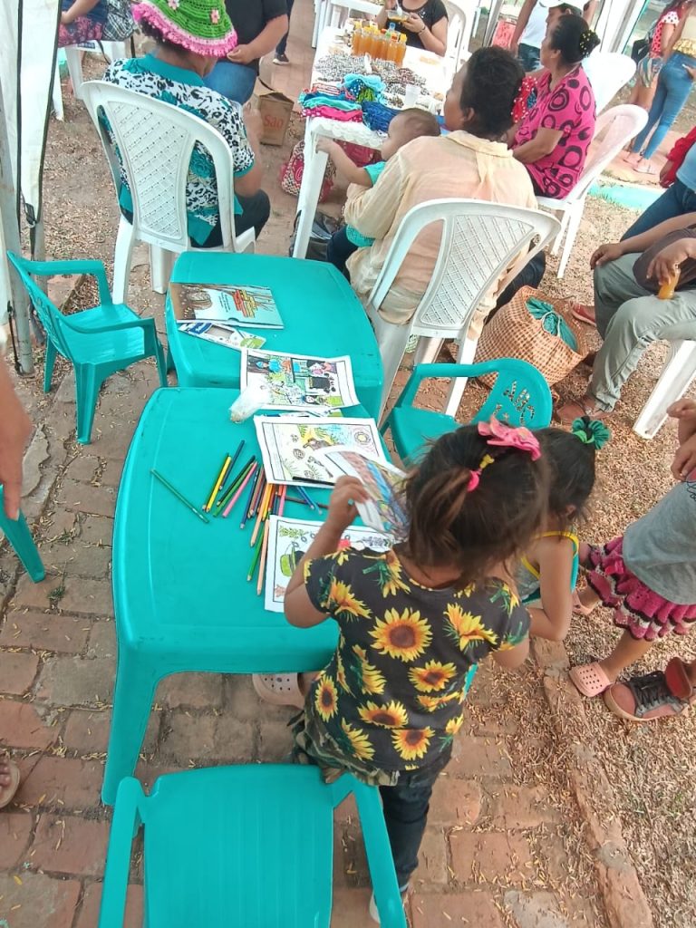 Niñas y niños en las Carpas Creativas, IPDRS_Amazonía, 2024.