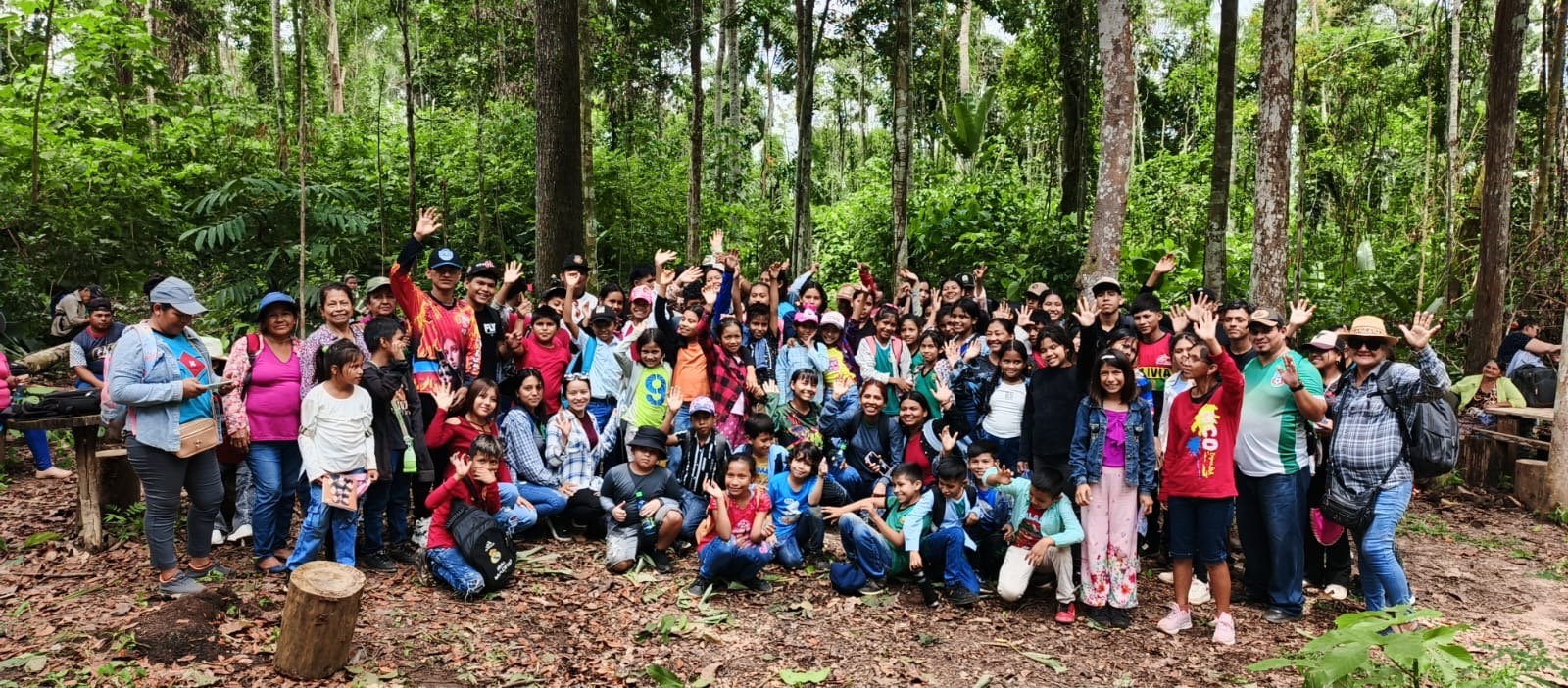 Sembrando vida: reforestación como parte del aprendizaje educativo