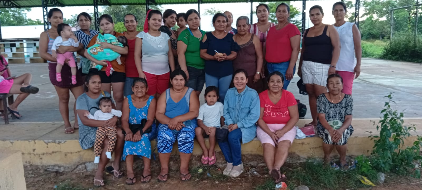 Un Logo que Nace de las Manos y Corazones de las Mujeres Productoras de Lago Victoria